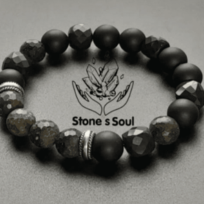 Браслет из натуральных камней: матричный опал, шунгит, чёрный агат